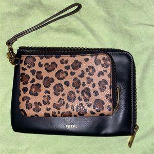 Fossil wristlet clutch.